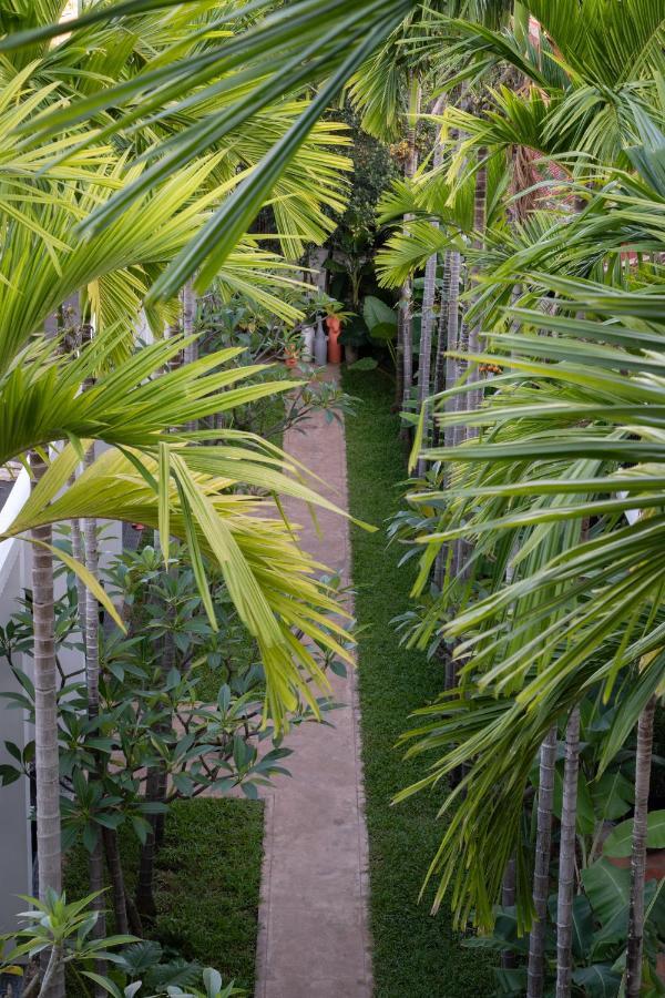 The Urban Hotel Siem Reap Exterior photo